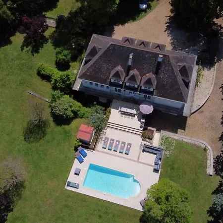 Quiet 50's - 12 P. - Private Park & Pool