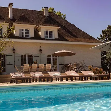 Quiet 50's - 12 P. - Private Park & Pool