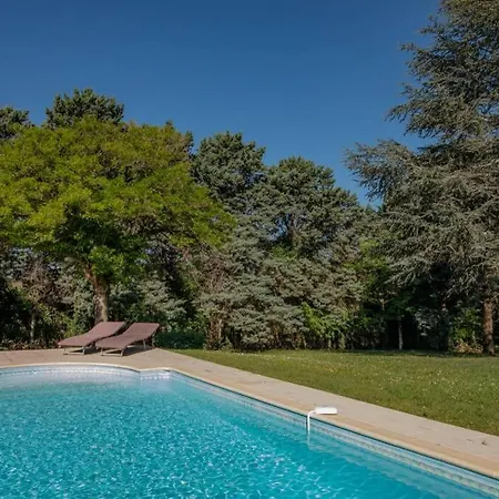 Quiet 50's - 12 P. - Private Park & Pool *