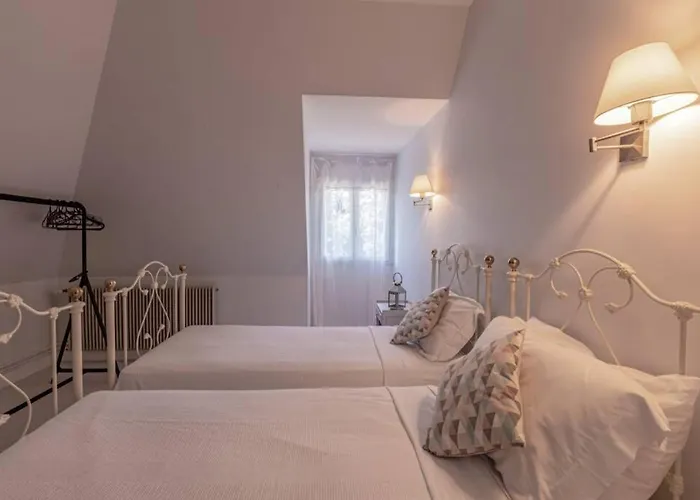 Vakantiehuis Quiet 50's - 12 P. - Private Park & Pool