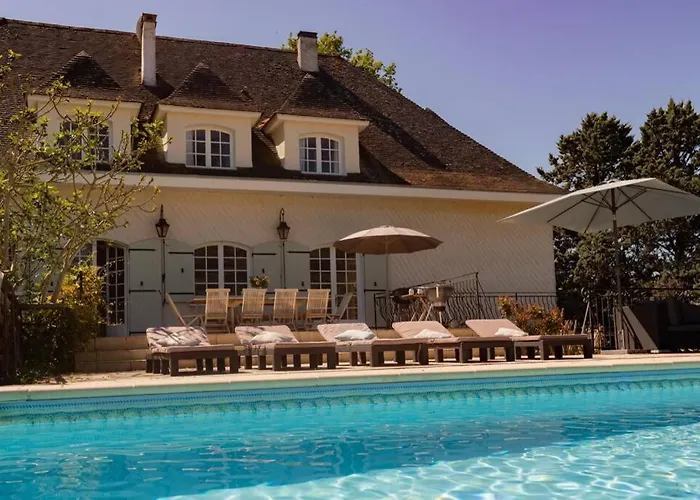 Quiet 50's - 12 P. - Private Park & Pool