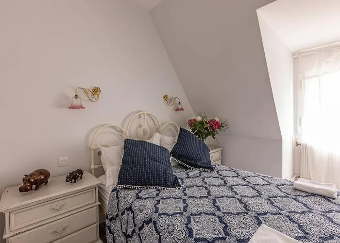 Vakantiehuis Quiet 50's - 12 P. - Private Park & Pool