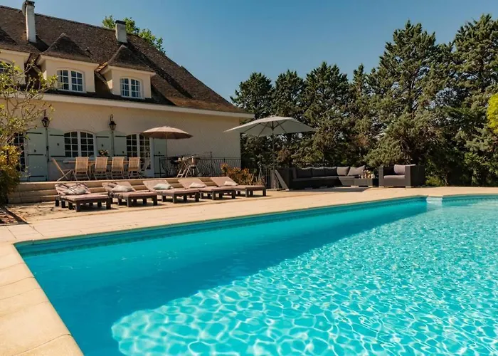 Quiet 50's - 12 P. - Private Park & Pool Vakantiehuis *